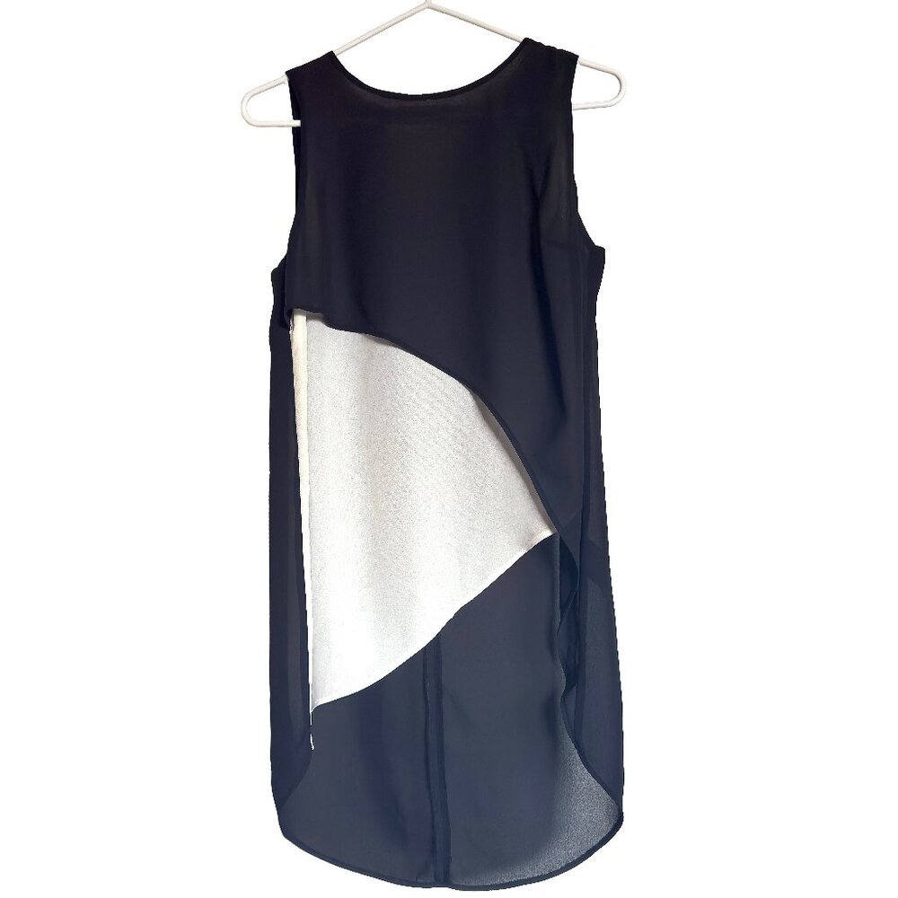 Suzy Shier Two Toned Sleeveless Blouse